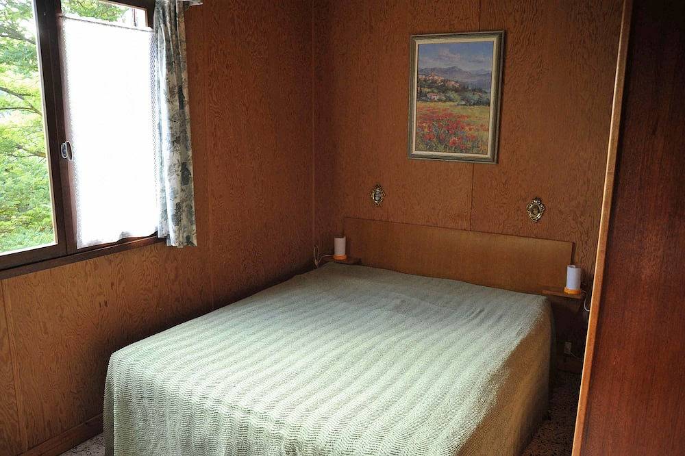 Ideal chalet for a family with 2 children. in Castellane, Regionaler Naturpark Verdon