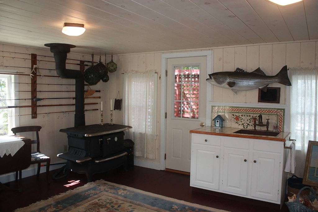 Spektakuläres Haus und Cottage direkt am Meer - privater Strand und 925 'Uferpromenade. in Kittery, York County