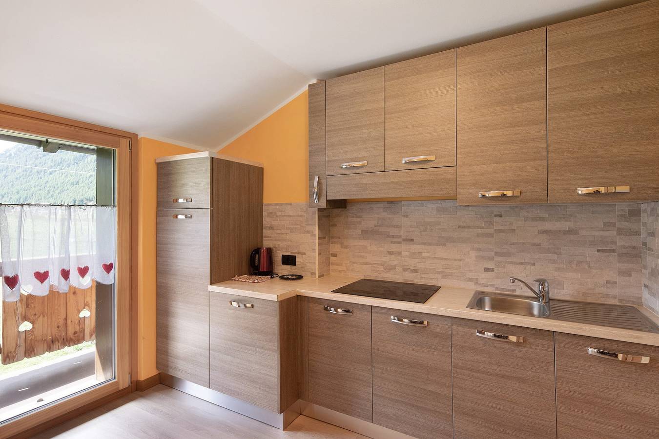 Appartement entier, Appartement "Legnameir Bait da Rez", avec balcons et Wi-Fi in Livigno, Valtellina