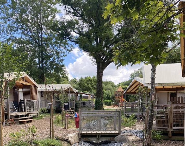 Location de vacances pour 8 personnes, avec piscine et terrasse à Les Epesses - 3