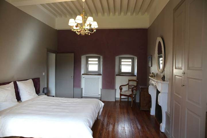 Location de vacances pour 15 personnes, avec jardin et terrasse à Brison-Saint-Innocent - 4