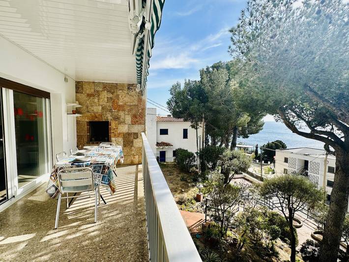 Ferienwohnung für 6 Personen, mit Terrasse und Garten in Roses - 3