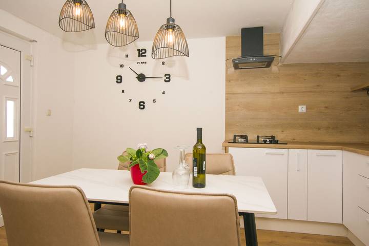 House Astrid in Tkon, Pasman