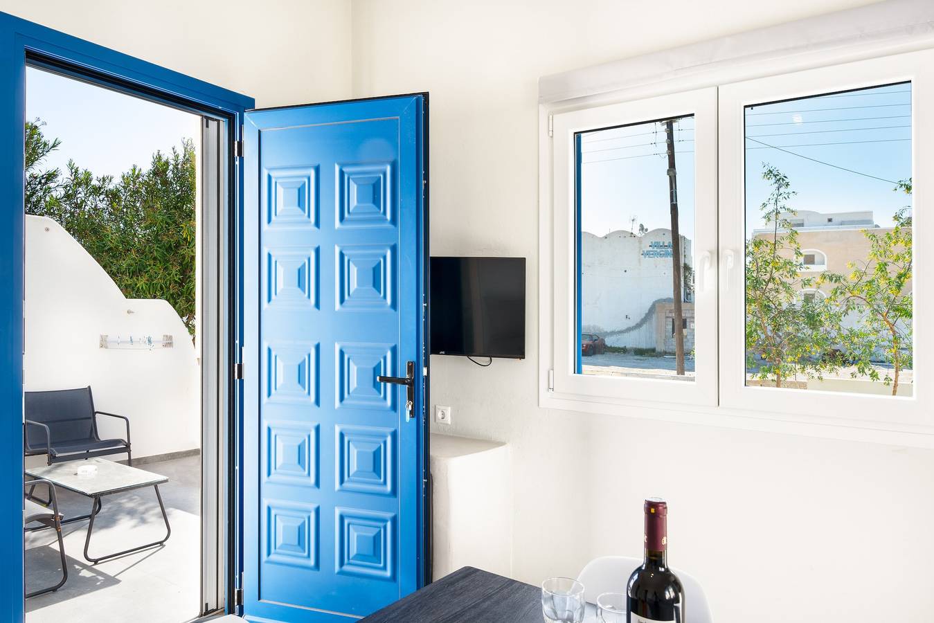 Aegean Blue Santorini Perissa Ii dichtbij het strand met privé terras & Wi-Fi, foto 14