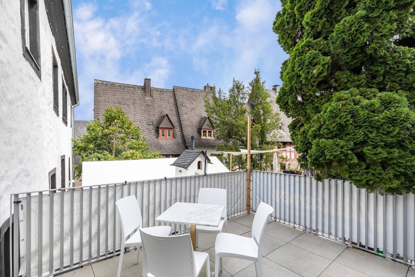 Geheel appartement, Appartement 'Werner-Senger-Haus 1' met gedeeld terras en wifi in Limburg (Duitsland), Landkreis Limburg-Weilburg