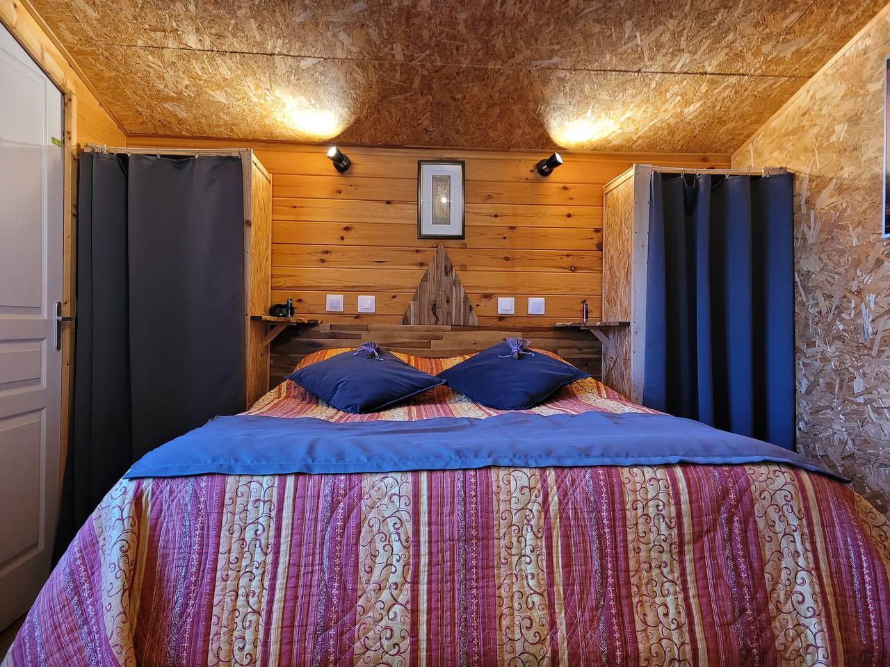 Chalet Mimosa  Gite Kerhars in Saint-Gilles-les-Bois, Région de Guingamp