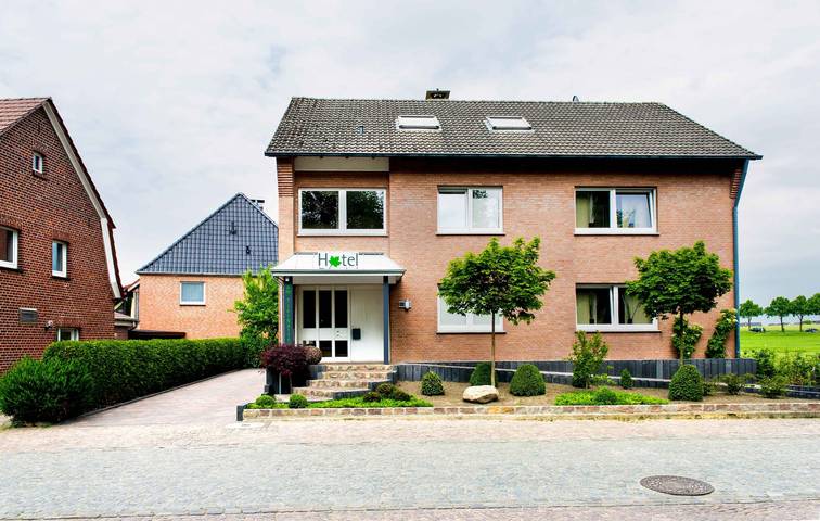 Hotel, mit Garten am Niederrhein