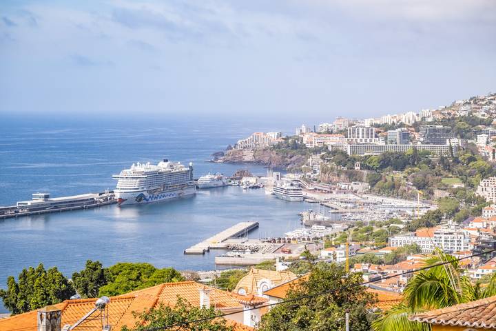Casa de férias para 4 pessoas, com Vista para o mar e Varanda e ainda Terraço and Jardim no Funchal