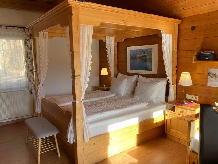 Ganze Ferienwohnung, Haus Werner - Apartment/1 Schlafraum/Dusche, Wc in Ramsau am Dachstein, Schladming-Dachstein