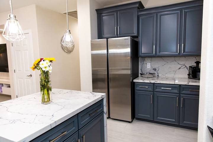 Vacation rental for 6 people, with yard in Avondale