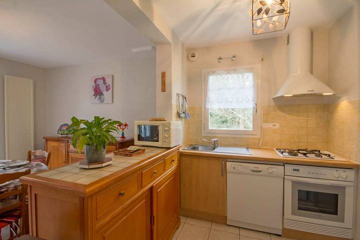 Gîte pour 6 personnes, avec jardin et terrasse, animaux acceptés à Locmariaquer - 4