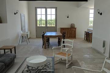 Cottage pour 6 personnes, avec balcon ainsi que piscine et jardin à Saint-Colomb-de-Lauzun