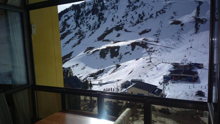 Gîte pour 4 personnes, avec vue et jardin à Candanchú - 2