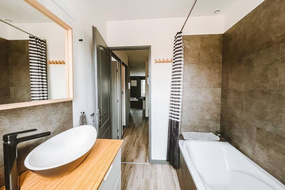 Le Drômardèchois *** Self-catering cottage in Ardèche / Ecolodgite in Tournon-sur-Rhône, Tournon-sur-Rhône región