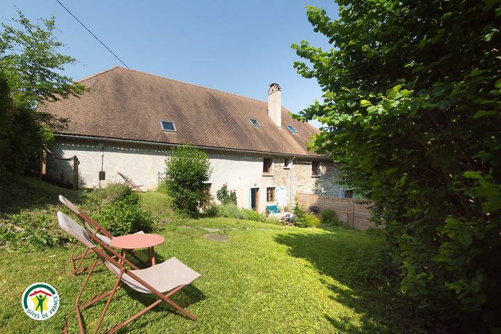 Gîte pour 4 personnes, avec Terrasse et Jardin
