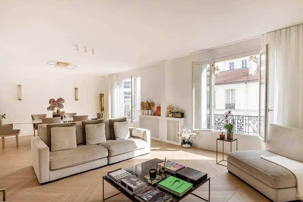 Ganze Wohnung, Spacious 3Br, Champs-Élysées in 10 min in Neuilly-sur-Seine, Hauts-de-Seine