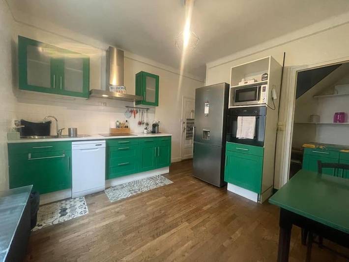 Location de vacances pour 3 personnes, avec jardin à Saint-Julien-les-Villas - 2