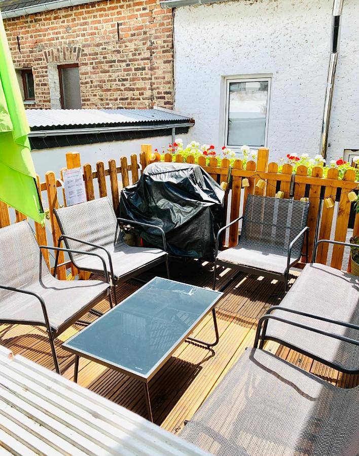 Ganze Wohnung, Three-Bedroom Apartment in Winningen, Osteifel