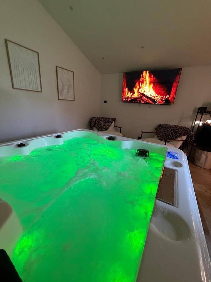 Hôtel pour 2 personnes, avec Jacuzzi et Terrasse