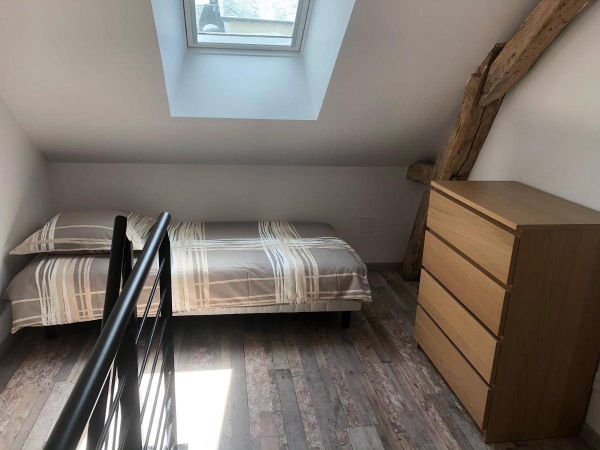 Two-Bedroom House in Coussay-les-Bois, Vienne (France)