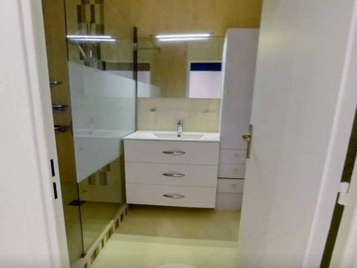 Apartamento entero, Habitación privada en piso compartido – Villeurbanne in Villeurbanne, Lyon region