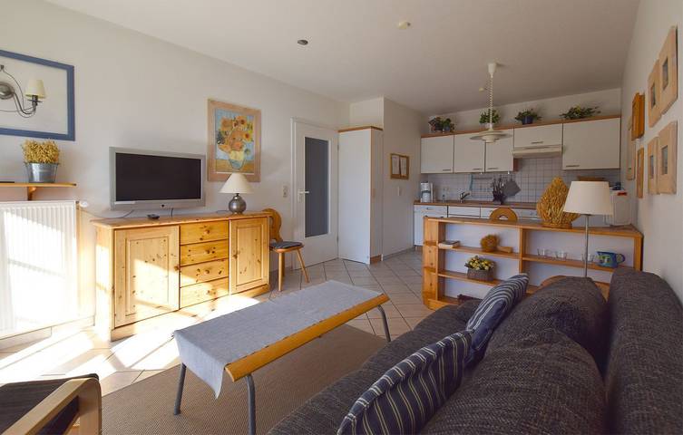 Ganze Wohnung, Waldnahe komfortable helle Ferienwohnung im Eichenpark, max. 4 Pers., Wlan in Prerow, Fischland - Darß - Zingst