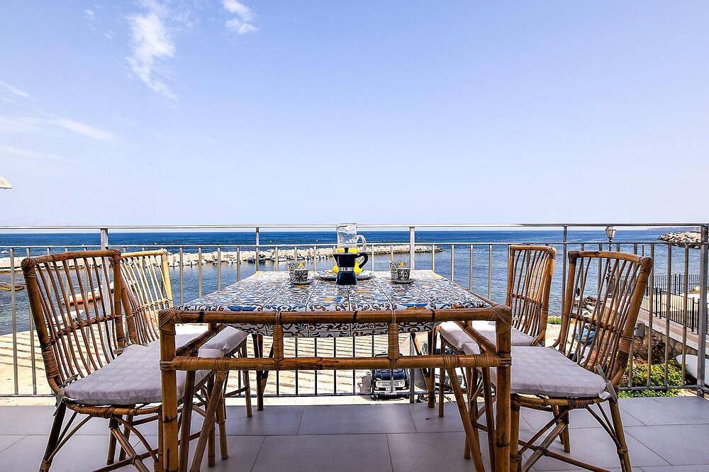 Casa vacanza a Trappeto a partire da 132€ a notte