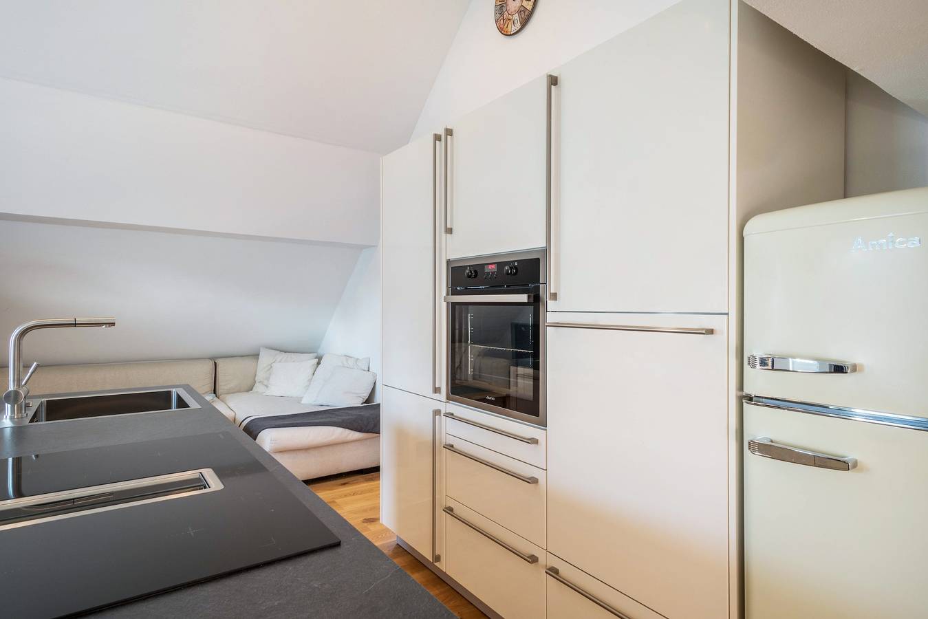 Entire apartment, Apartment "Reck" close to Historical Centre with Balcony & Wi-Fi in Aulendorf, Region Bodensee-Oberschwaben