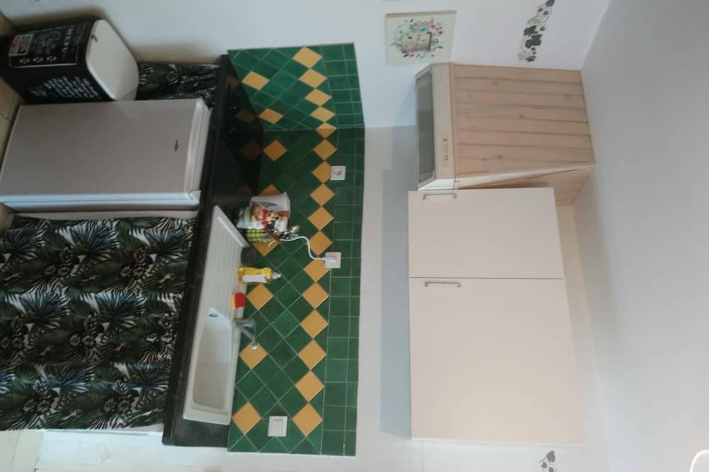 Apartamento entero, Acogedor estudio en la Provenza. in Camaret-sur-Aigues, Vaucluse