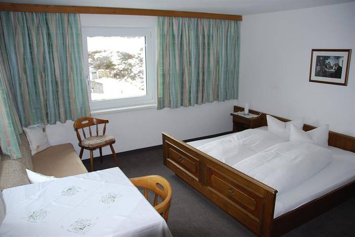 Ferienhaus für 10 - 15 Personen, Etagendusche/Wc in Galtür, Verwall
