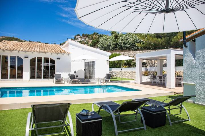 Chalet para 6 personas, con terraza y jardín en la Costa Blanca