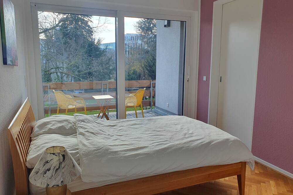 Ganze Wohnung, Gemütliches Apartment mit Küche - fußläufig zu Museumsmeile und Rheinauenpark in Bonn, Rheinland