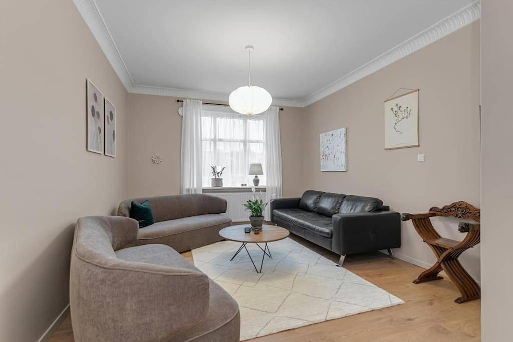 Six-Bedroom House in Reykjavik, IJsland