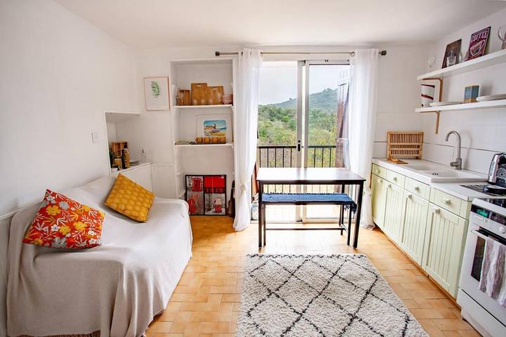 Gîte pour 5 personnes, avec balcon et vue à Gabian - 4