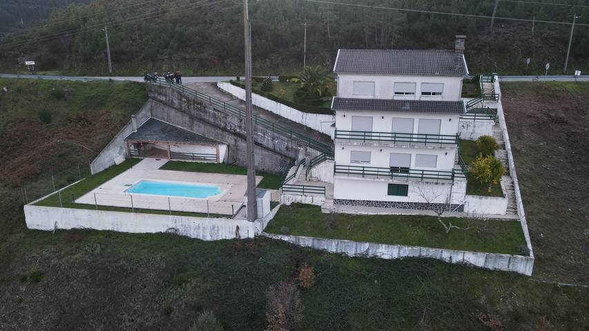 Villa para 10 pessoas, com terraço e jardim na Serra da Estrela