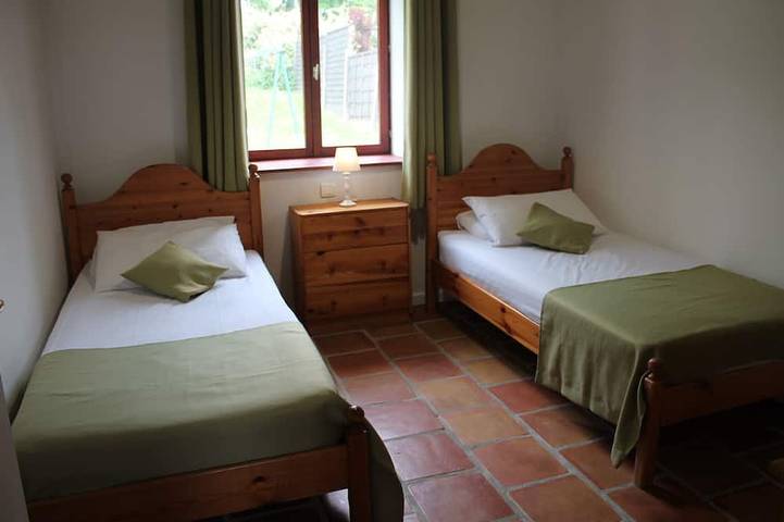 Location de vacances pour 9 personnes, avec piscine et jardin à Fresné-la-Mère - 2