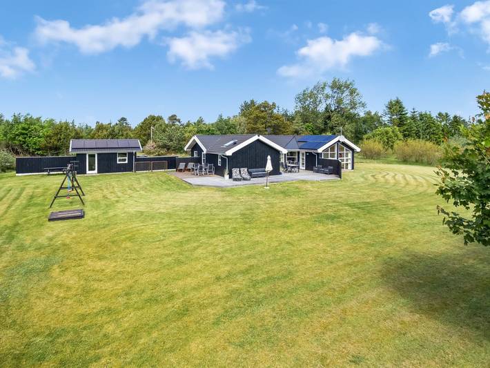 Ferienhaus für 8 Personen, mit Whirlpool und Terrasse sowie Sauna in Bratten