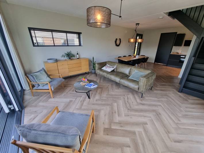 Luxuriöse freistehende 8-Personen-Watervilla direkt am Slotermeer gelegen in Balk, Ijsselmeer
