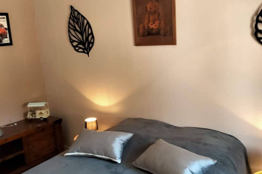 Apartamento con jardín, vista a viñedos y colinas. in Beaumes-de-Venise, Vaucluse
