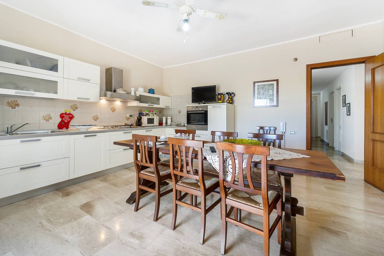 Ganze Wohnung, Ferienwohnung 'Casa Regina' mit privater Terrasse, Wlan und Klimaanlage in Cortoghiana, Carbonia