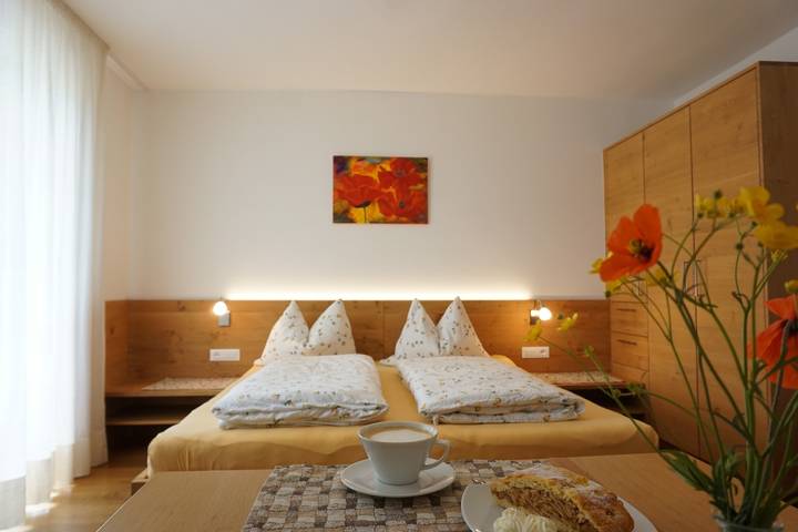 Studio entier, Appartement de vacances "Mohnblume" avec grand balcon in Kortsch, Silandro