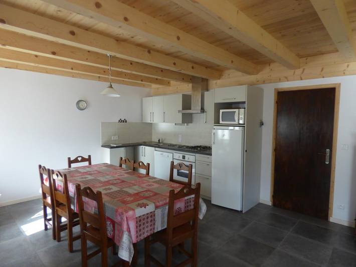 Gîte pour 7 personnes, avec terrasse, animaux acceptés dans Arêches - 4