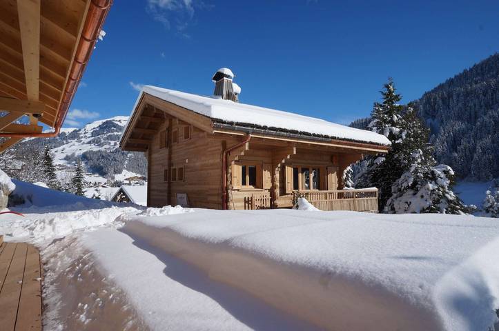 Chalet pour 9 personnes, avec Balcon/Terrasse et Jardin ainsi que Piscine et Sauna à Le Grand-Bornand