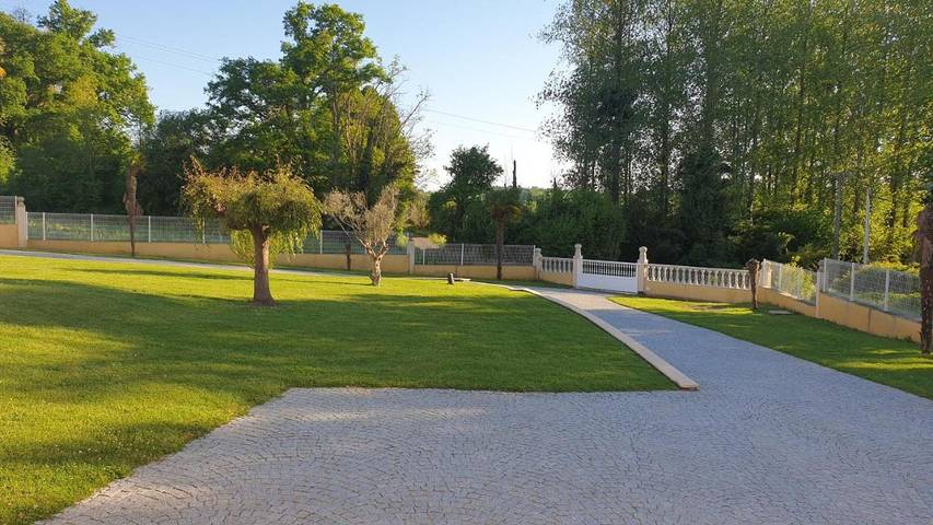 Gîte pour 4 personnes, avec Terrasse ainsi que Jardin et Vue à Manciet - 2