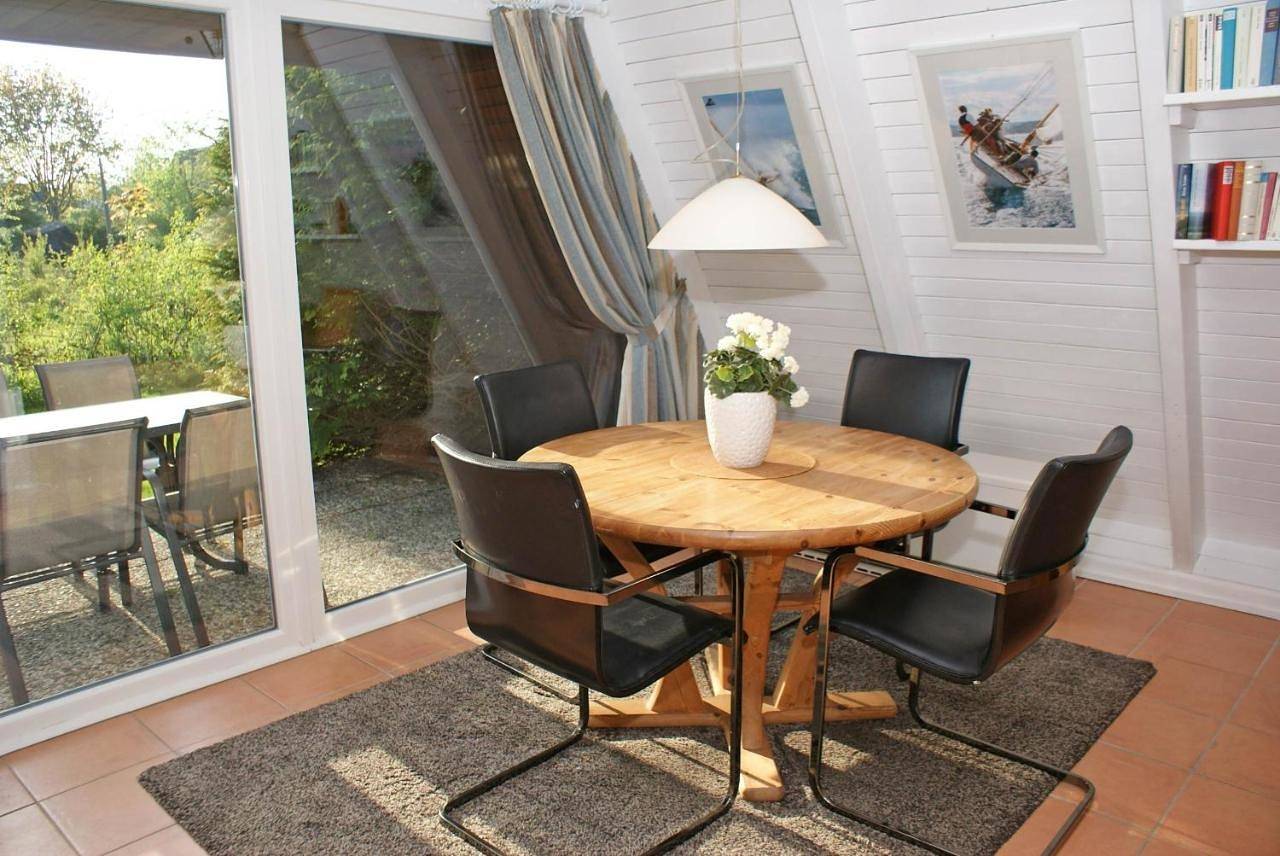 Zeltdachhaus mit Tv im Schlafzimme in Ostseebad Damp, Damp