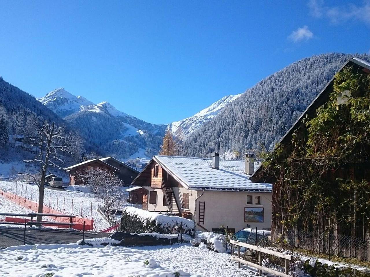 Apartamento entero, Apartamento para 4 personas en el corazón de Arêches con terraza, vistas y todas las comodidades in Arêches, Beaufort (Rhône-Alpes)