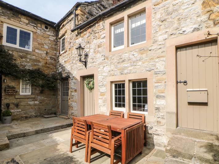 Log cabin for 4 people, with Garden in Bakewell