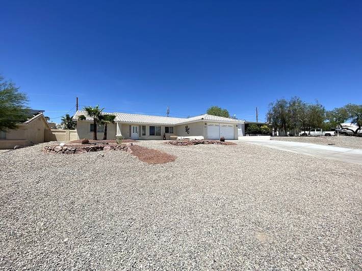 Vacation rental for 8 people, with terrace in Lake Havasu City