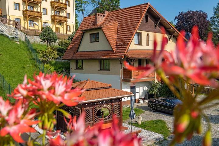 Willa dla 13 osób, z widok i ogród oraz taras w Karkonosze