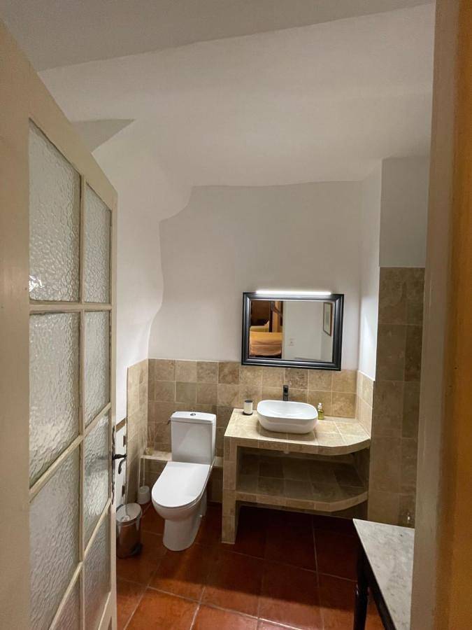 Chambres d' hôtes l'Escalo à Moutiers-Ste-Marie (04360) in Moustiers-Sainte-Marie, Alpes-de-Haute-Provence